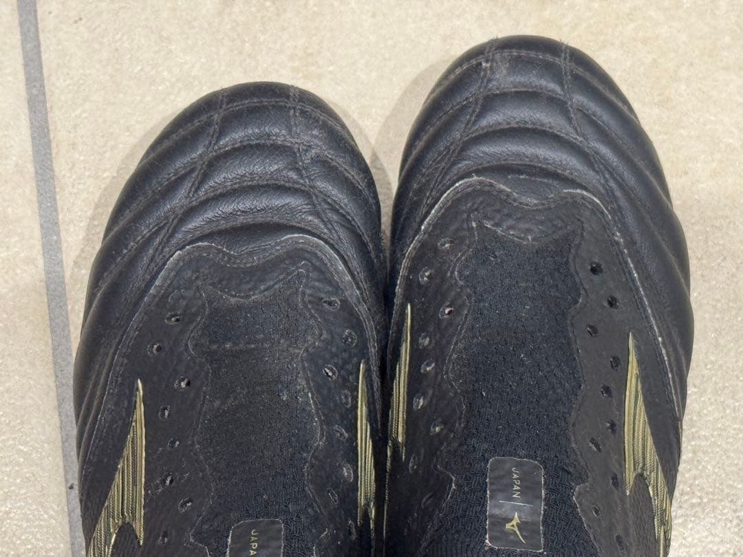 モレリア NEO 4 β ミズノ　サッカースパイク　24センチ　中古