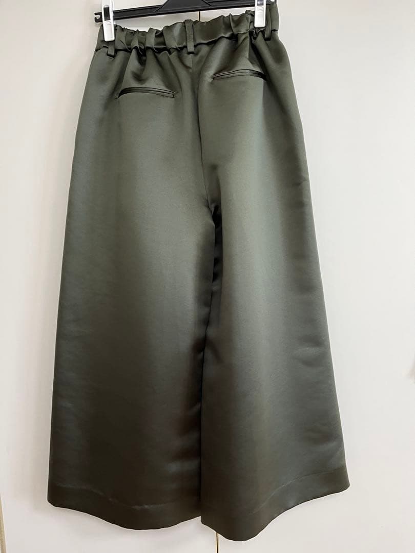 ヘイブ　heve サテンフレアガウチョパンツ