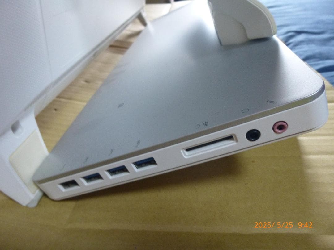 富士通　ESPRIMO WH53/S　i3→i7 HDD→SSDアップグレード