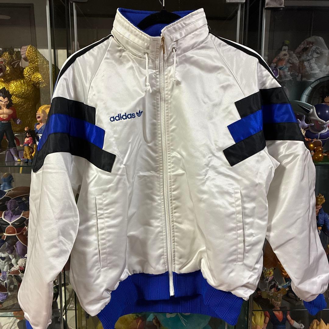【希少】アディダス　デサント　ウィンドブレーカー　ガンバ大阪モデル厚手1993年