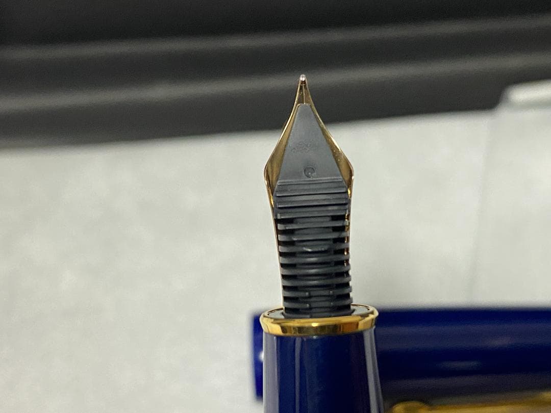 プラチナ 万年筆 プレジデント ブルー PTB-20000P 中字M