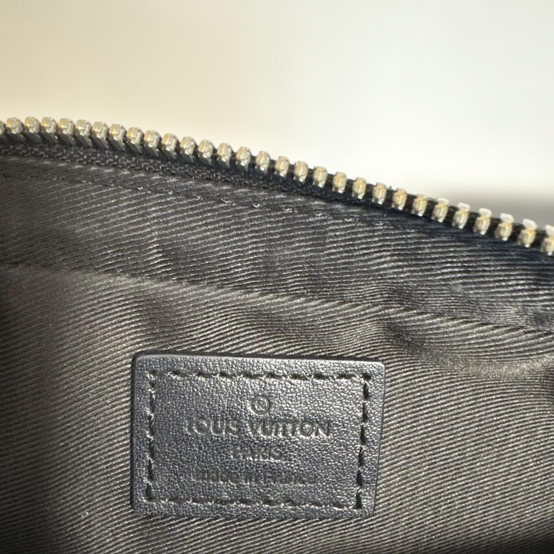 ルイ・ヴィトン モノグラム・エクリプス リバーストリオ ショルダーバッグ ポーチ