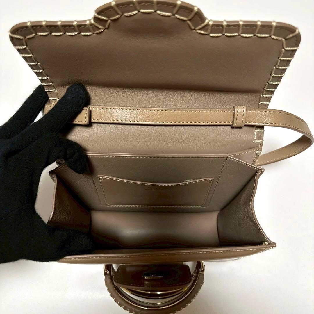 p09【極美品】クロエ　カティ　KATTIE レザー　ステッチショルダーバッグ.