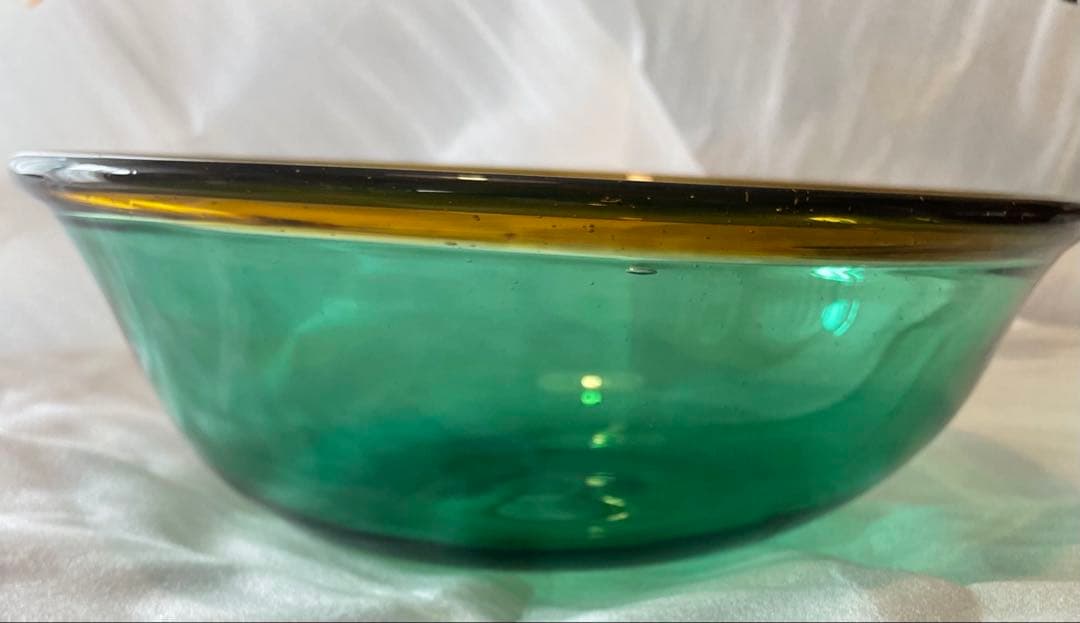 三宅義一作 吹きガラス緑大鉢 ボウル 緑色と茶色のグラデーション