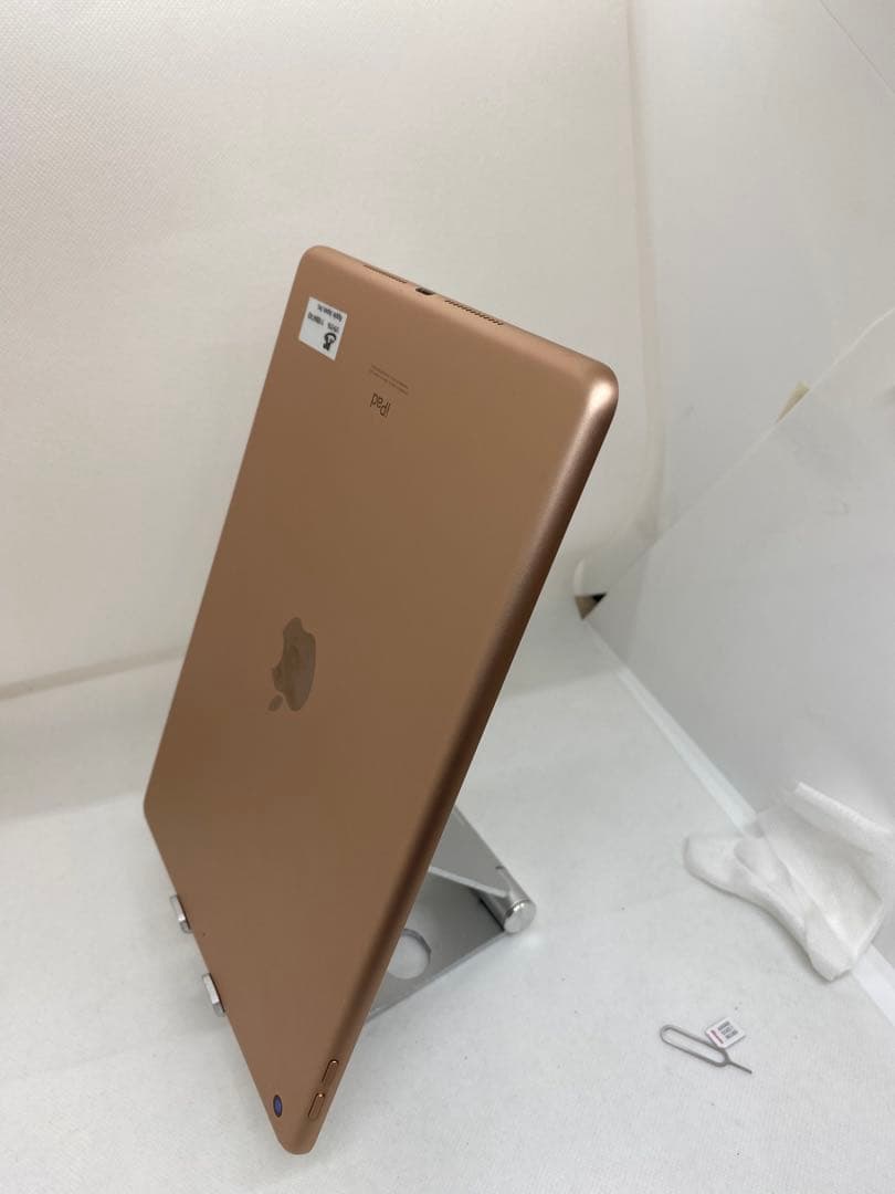 ジャンク品iPad 第8世代 128GB RQ1GJ