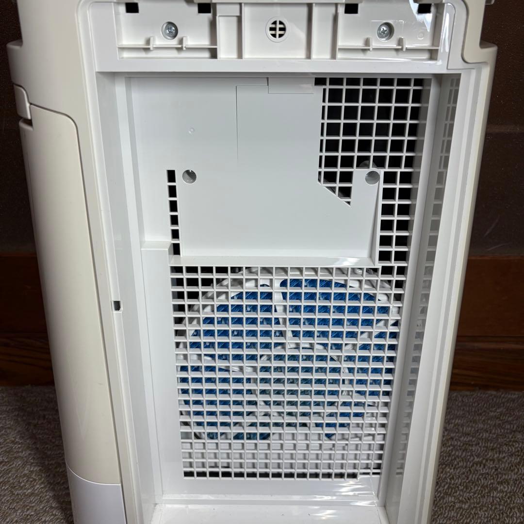 美品✨ プラズマクラスター7000 Sharp 加湿空気清浄機 KC-J50-W