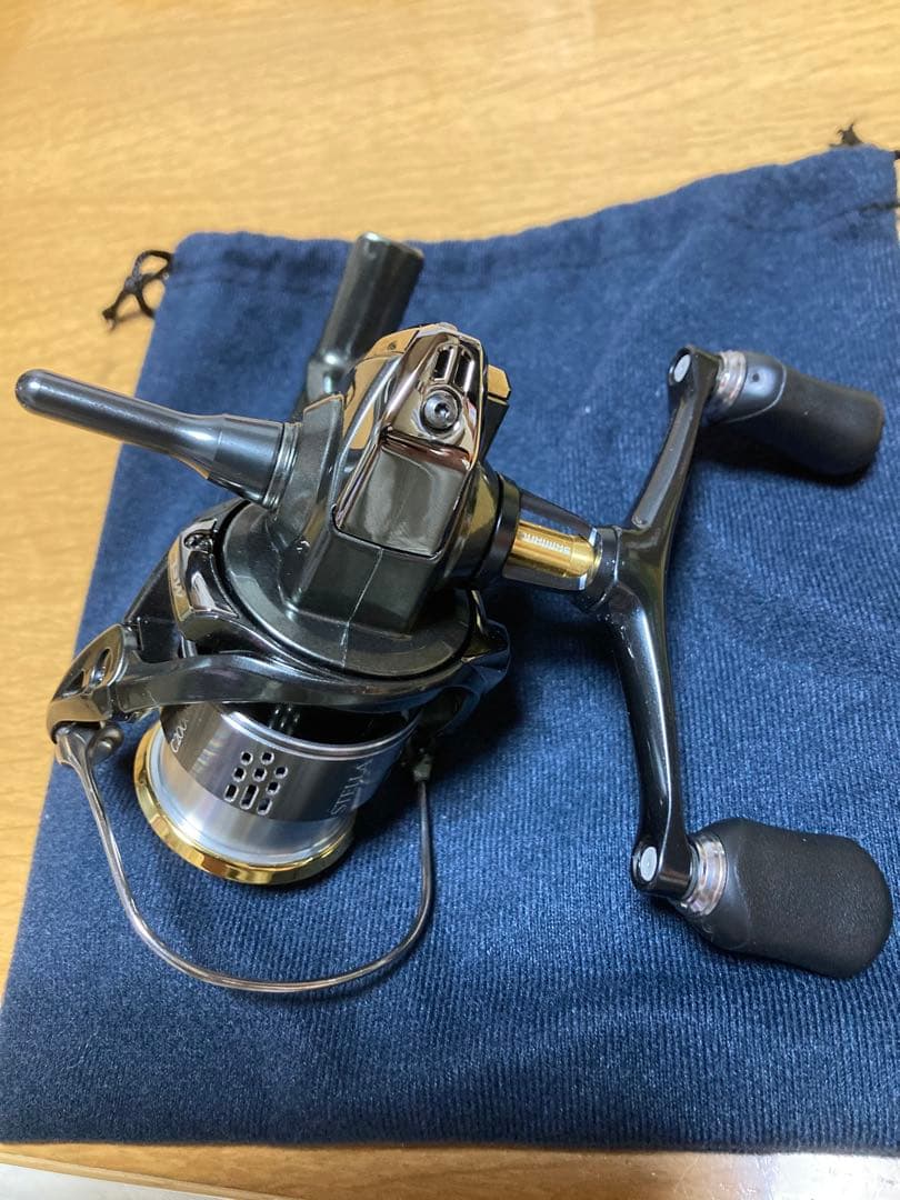 23カーディフXR C2000SHG 18ステラスプールハンドル