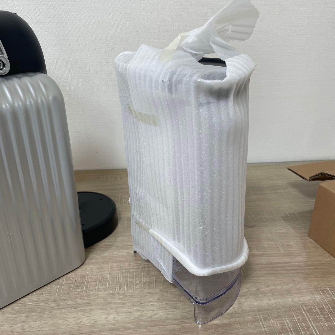 未使用品 ネスプレッソ ZINIUS ジニアス ZN100業務用 コーヒーマシン