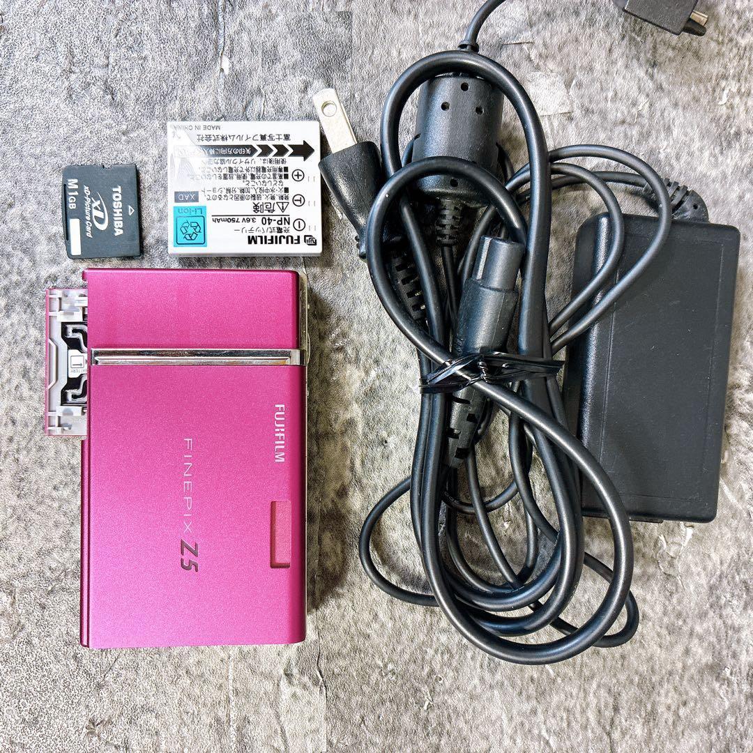 美品　FUJIFILM FINEPIX Z5 ピンク 6.3メガピクセル