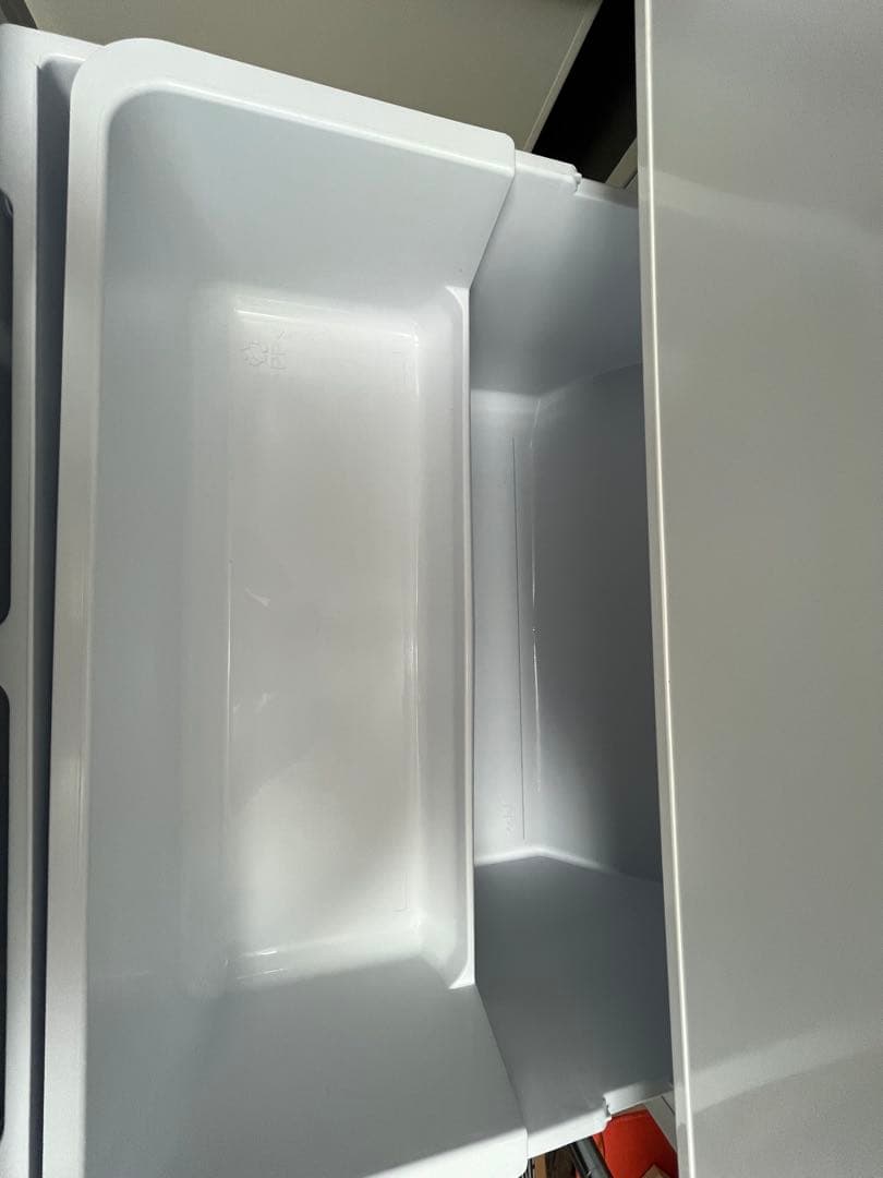 2024年製　MITSUBISHI MR-C33J-W 冷蔵庫ホワイト　三菱電機