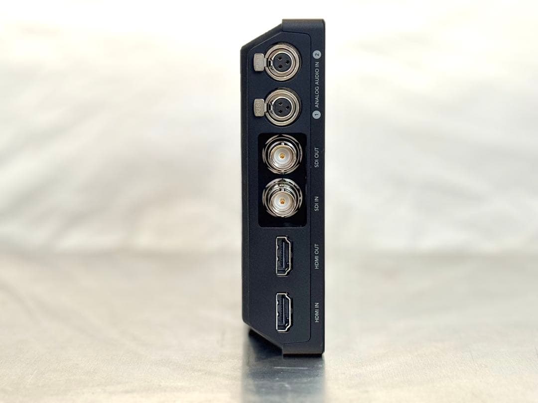 ビデオカメラ Blackmagic Video Assist 4K