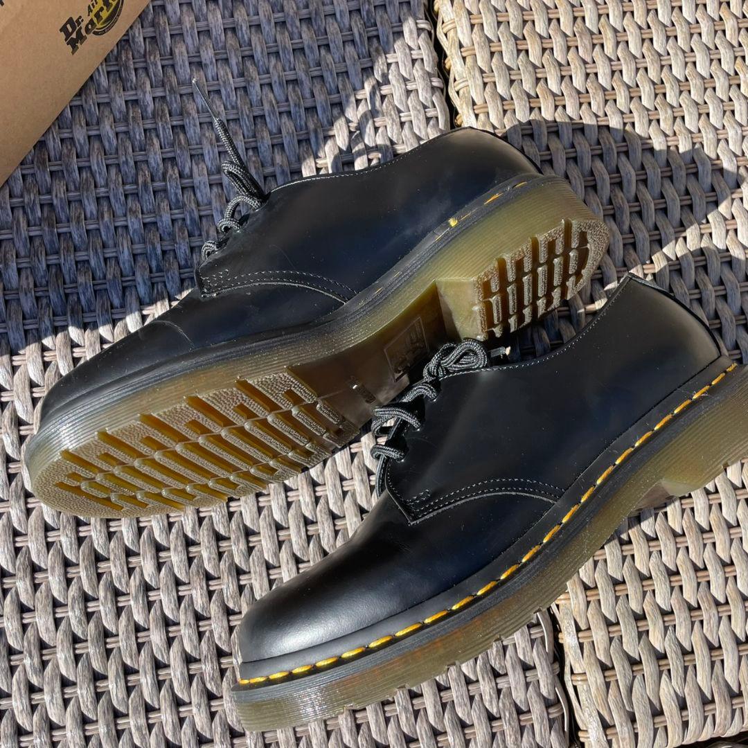 ドクターマーチン　ホールシューズ
