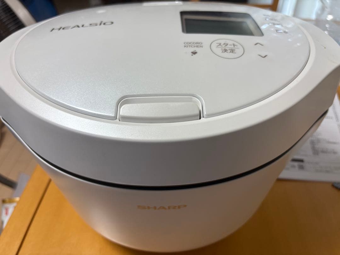 ヘルシオ　ホットクック KN-HW24H-W