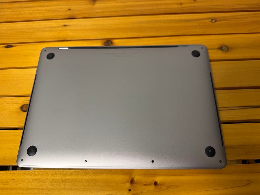 MacBook Pro 2016 13インチTouch Bar +ID ＊86