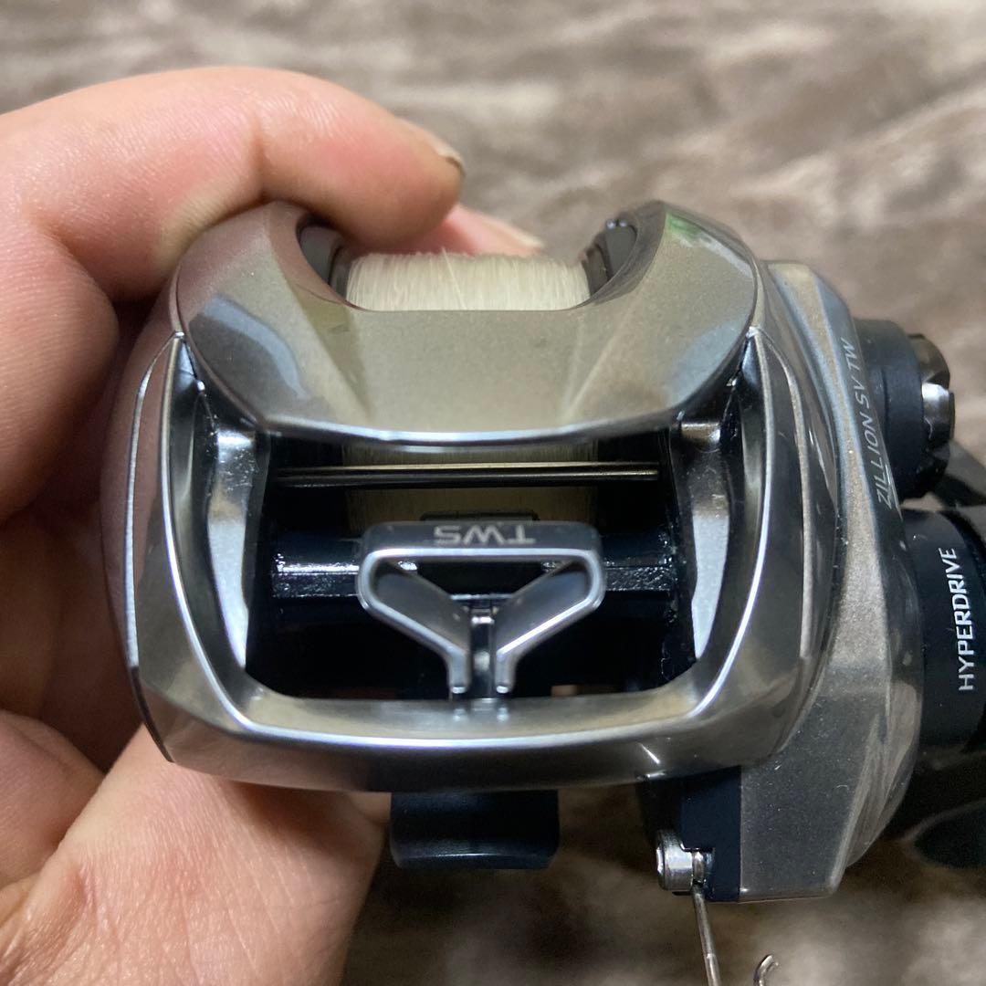 ダイワ 21ジリオンSVTW 7.1左巻き