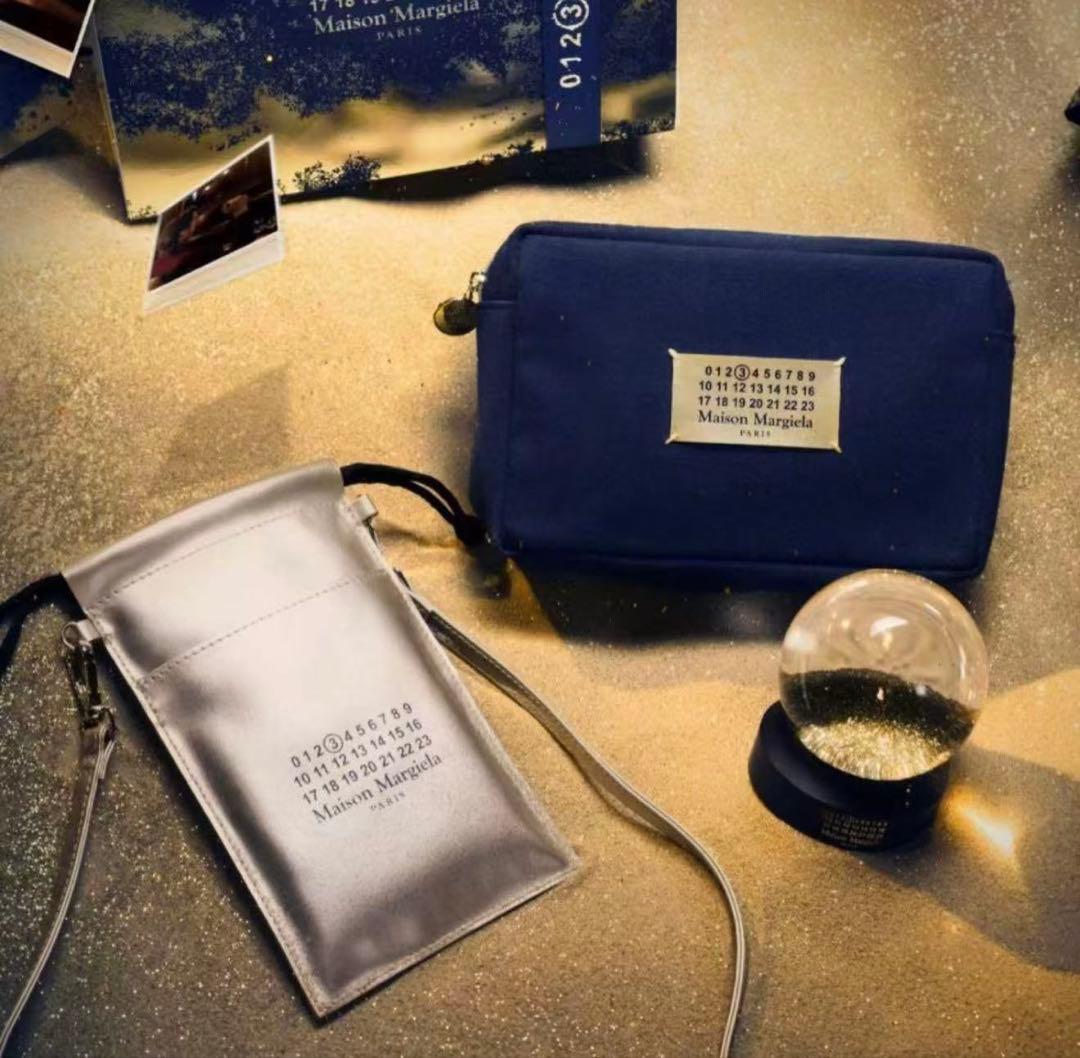 【新品未開封】メゾンマルジェラ ノベルティ ストラップポーチ