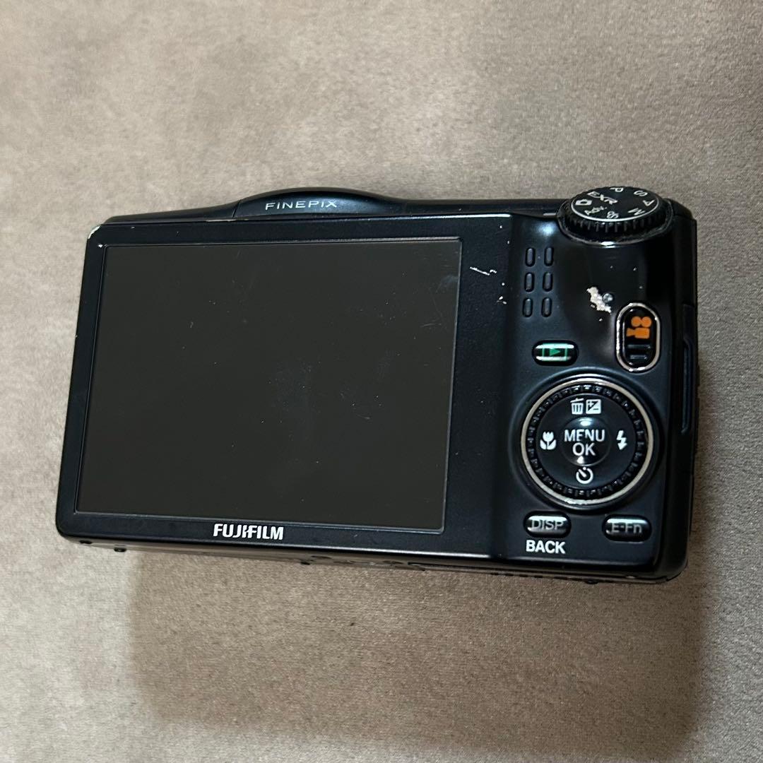 FUJIFILM FINEPIX F820EXR 富士フイルム デジカメ カメラ