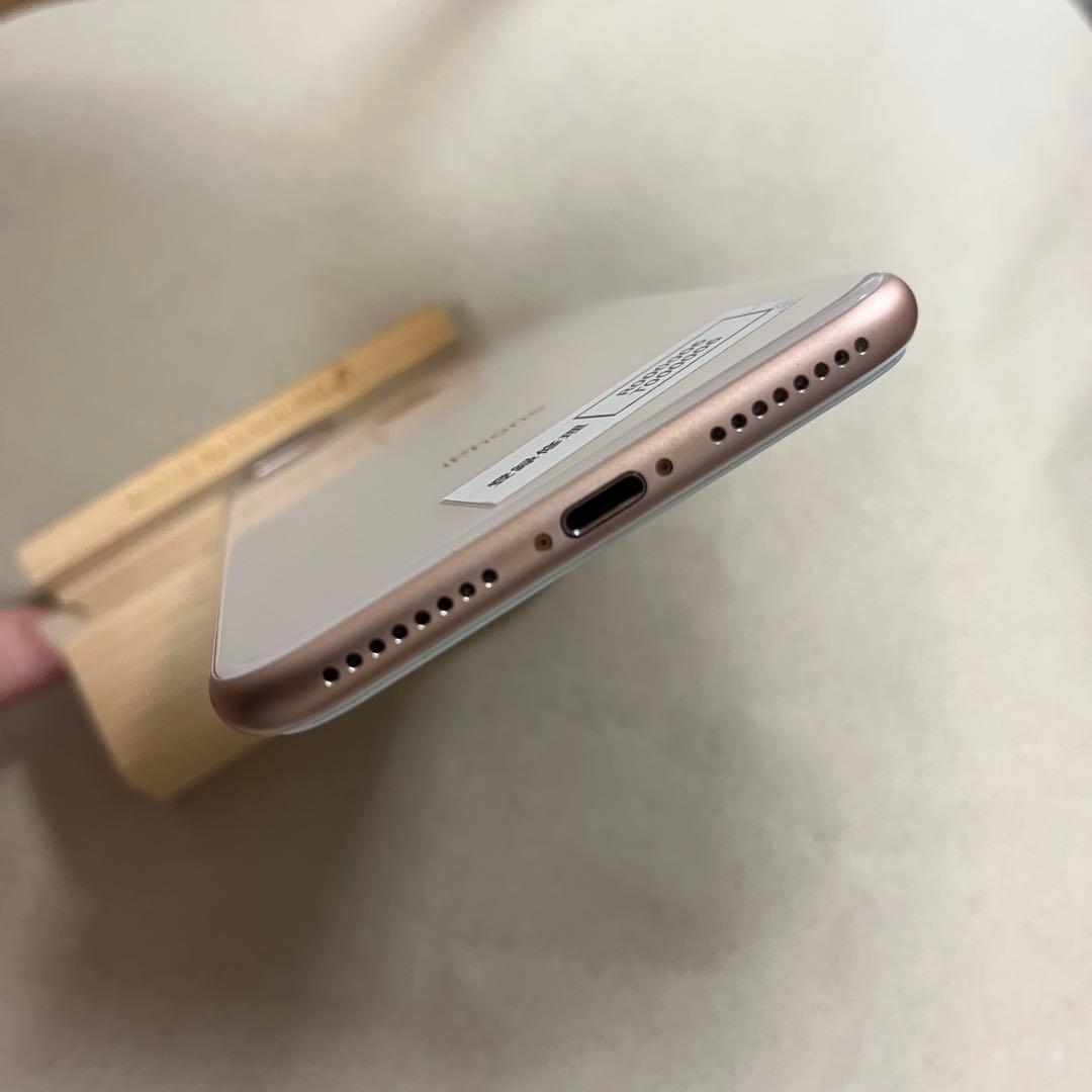 iPhone 8 Plus ゴールド256GB SIMロック解除済み