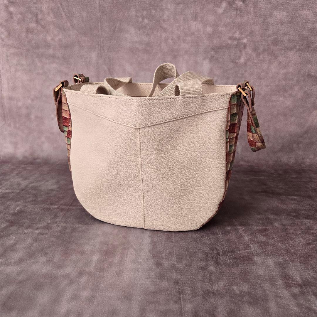 美品 ATAO アタオ バタフライ 2wayバッグ ヴィトロ 金具