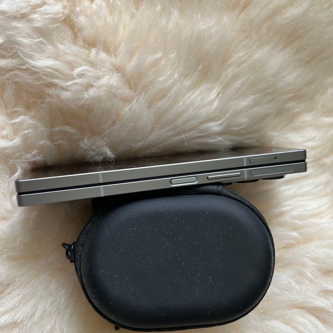 ほぼ使用してない　Samsung Galaxy Z Fold6 256GB 本体