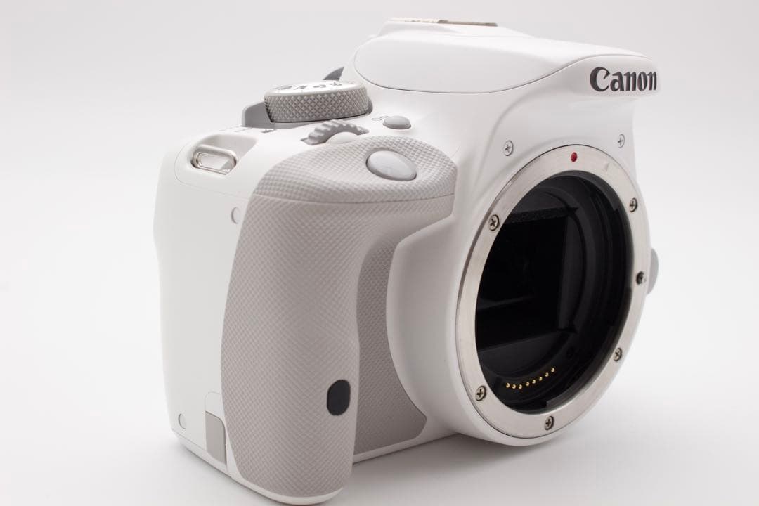 Canon EOS Kiss X7 ホワイトボディ　スマホに送れる一眼レフ　美品