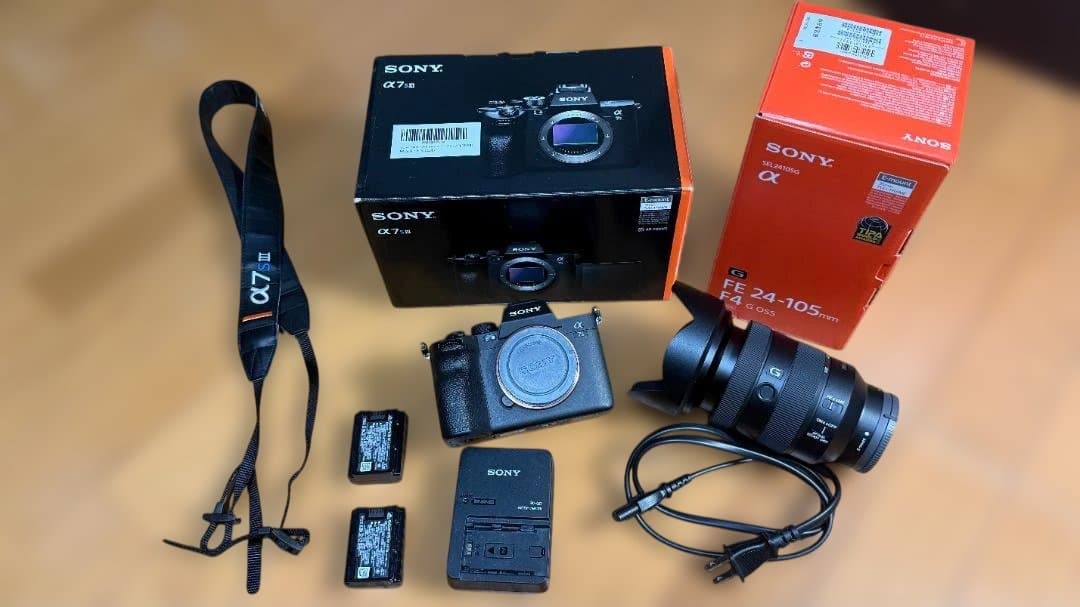SONYα7SIII 6033回 + FE 24-105F4 純正BT2本元箱付