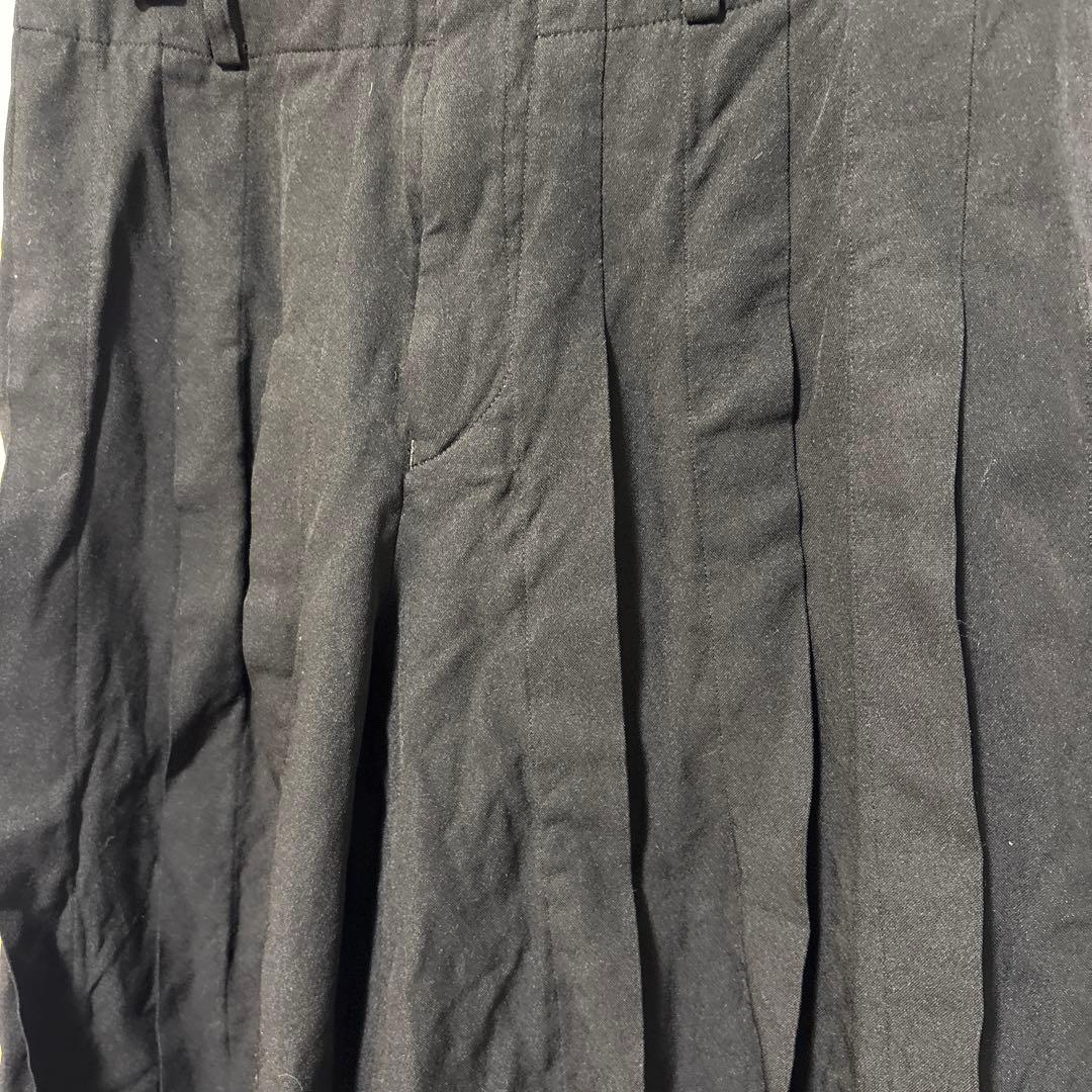 コムデギャルソン 黒のプリーツ袴パンツ