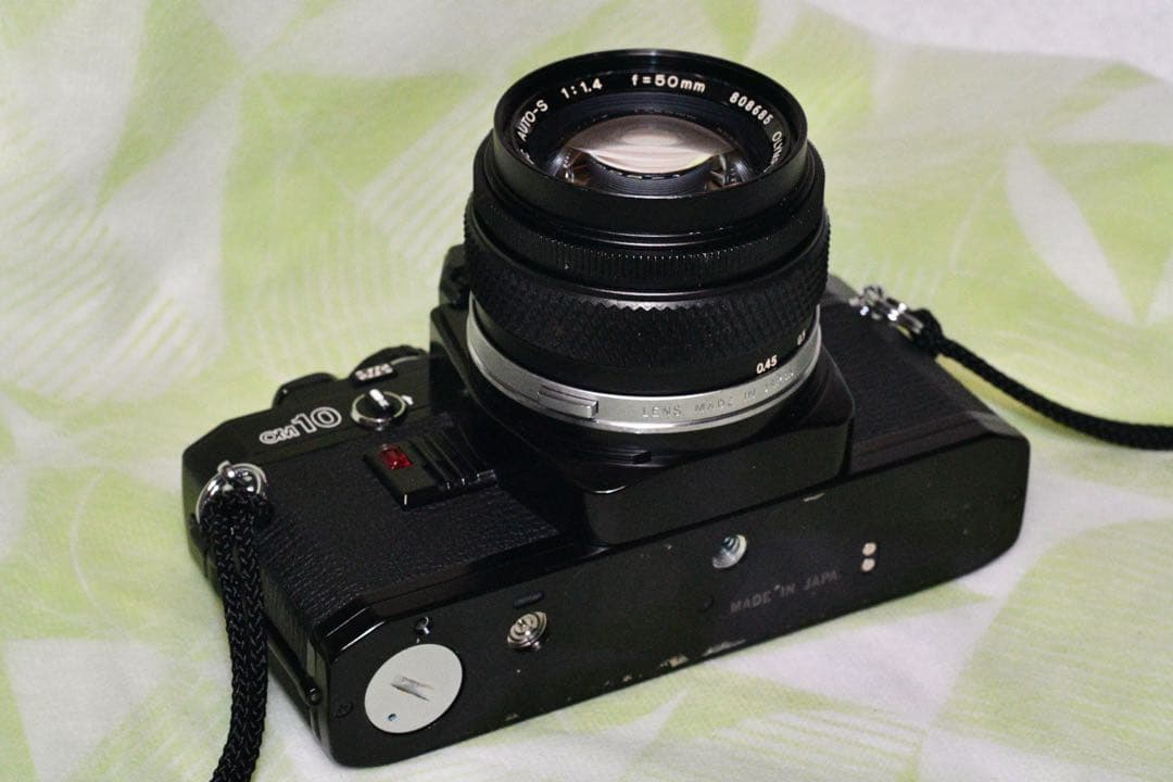 ￼《動作品》OLYMPUS OM10 BLACK+50/1.4 a408