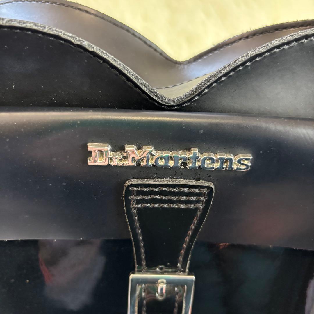 【希少】ドクターマーチン ショルダーバッグ ハート型 ブラック レザー