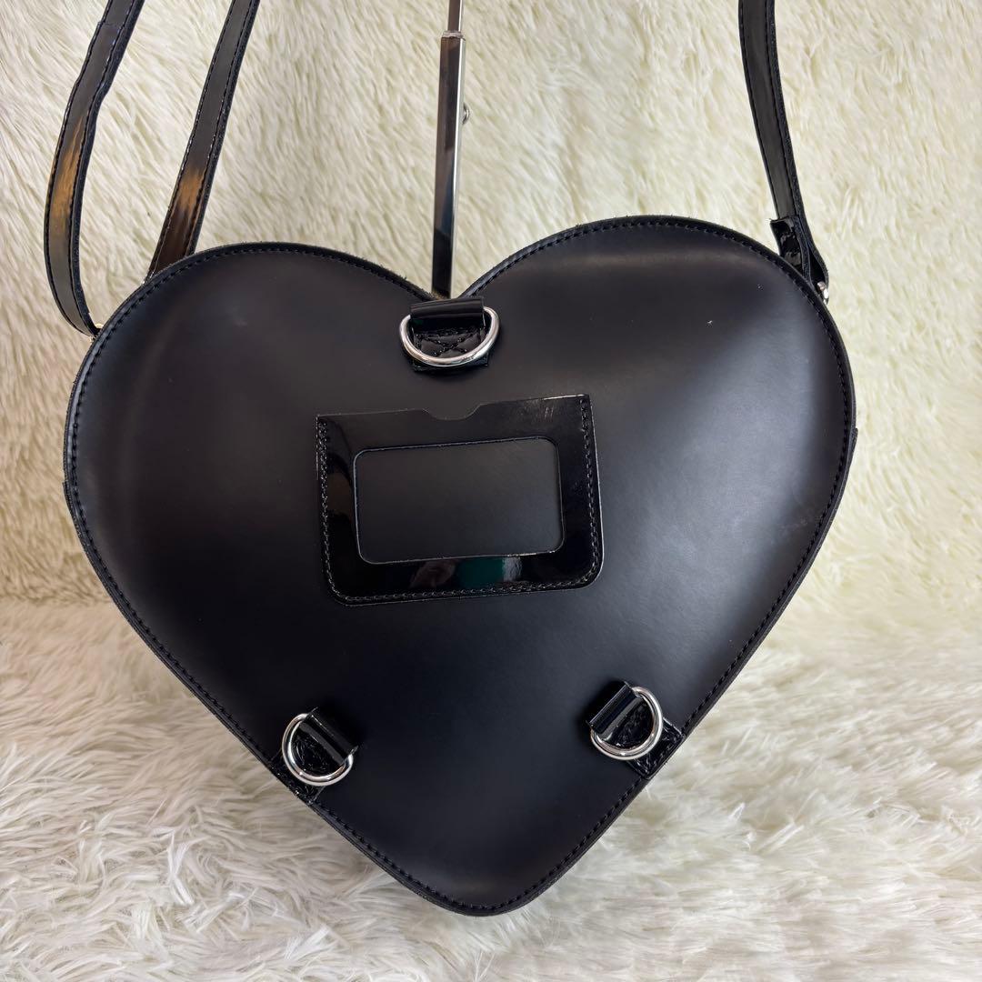 【希少】ドクターマーチン ショルダーバッグ ハート型 ブラック レザー