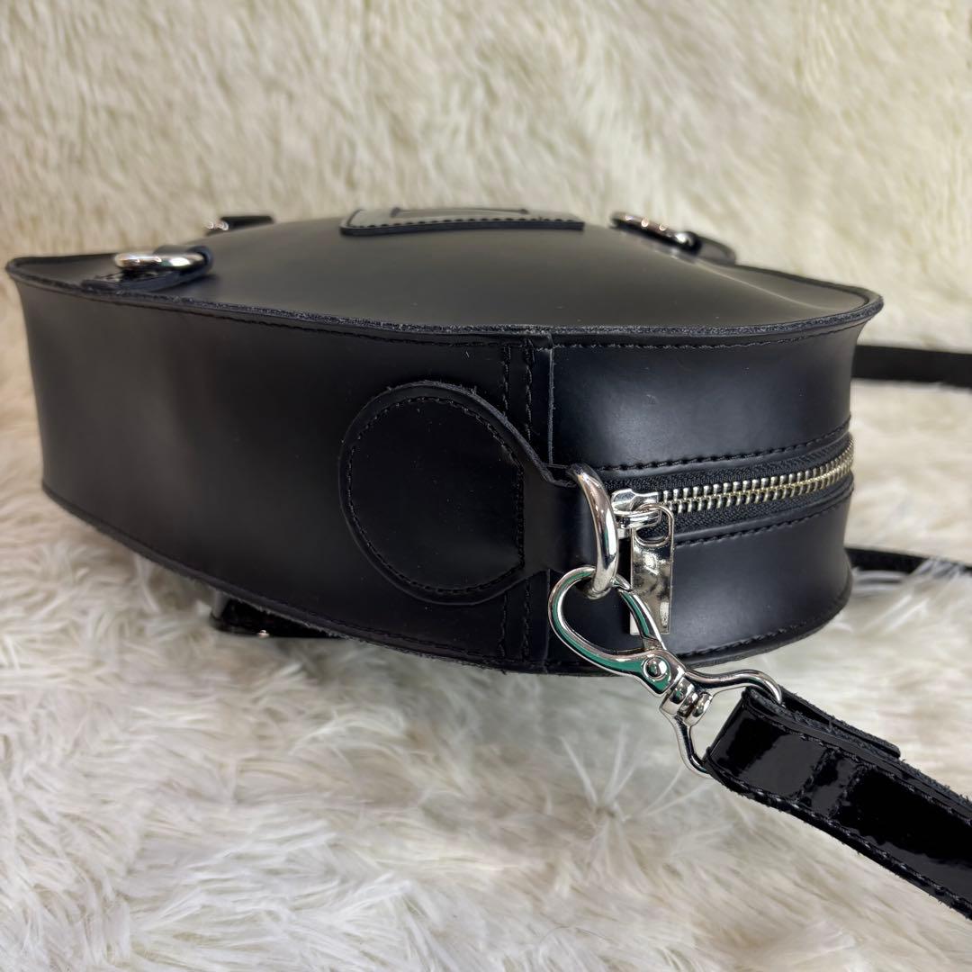 【希少】ドクターマーチン ショルダーバッグ ハート型 ブラック レザー