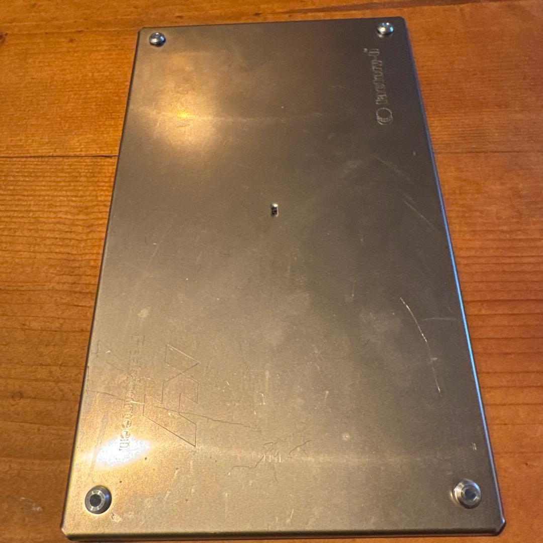 factory b level ミニテーブル