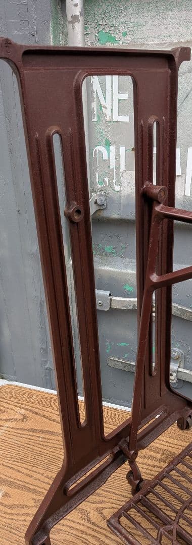 JANOME ジャノメ 足踏みミシン脚　アンティーク♦脚車台付き♦