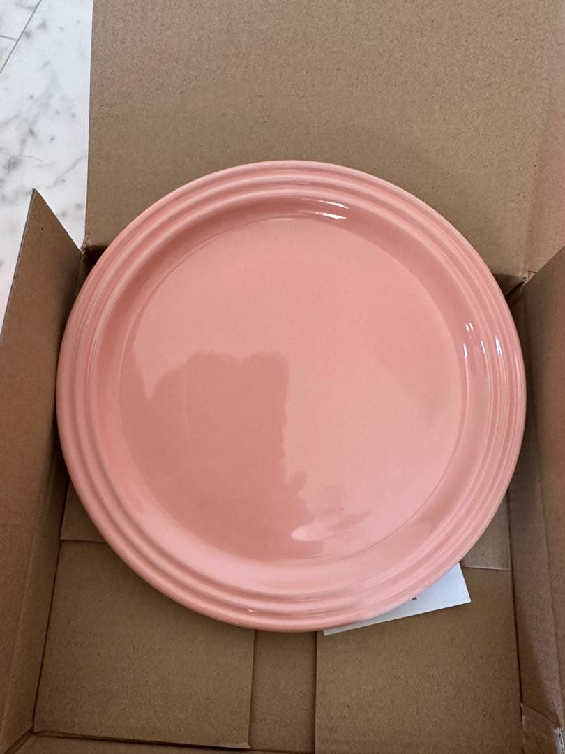 新品　ル・クルーゼ LE CREUSET ラウンド プレート　910140