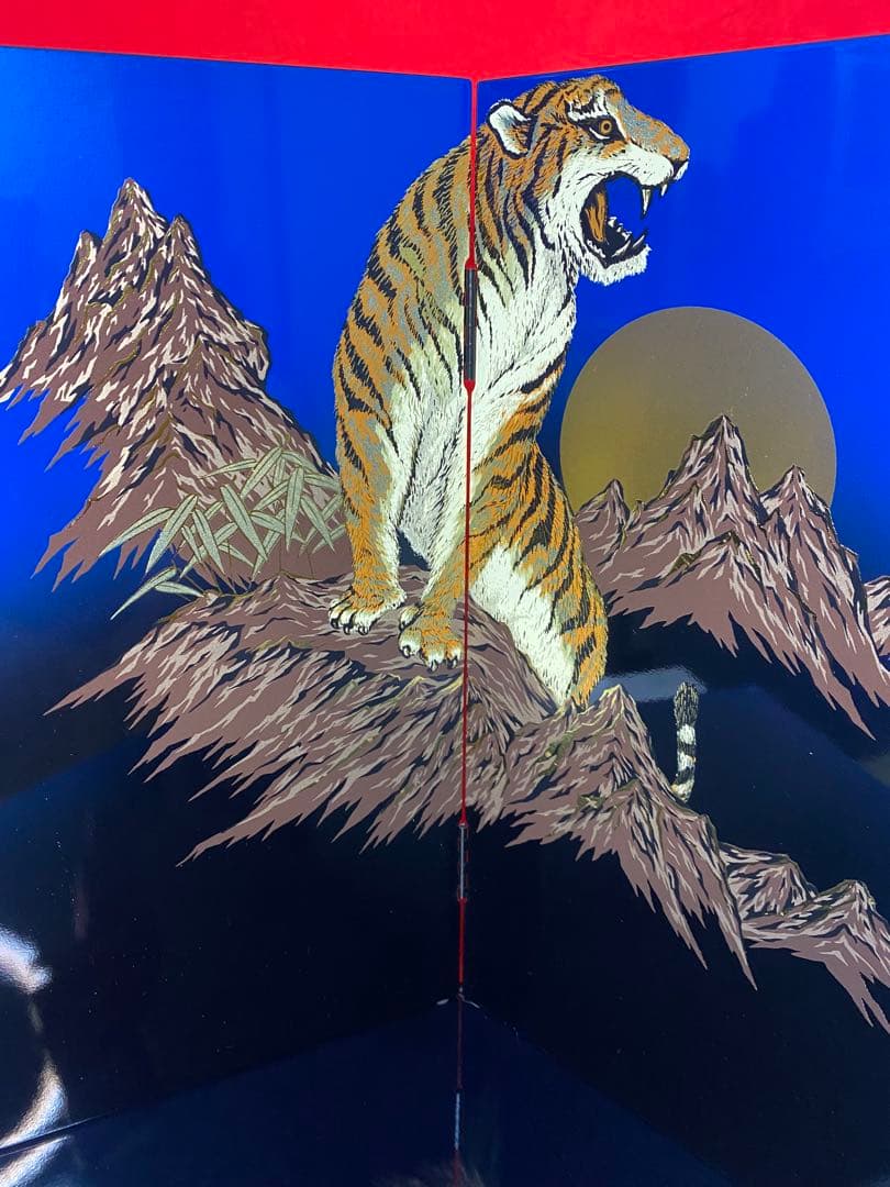 上杉謙信　東京久月　五月人形　家紋付き兜飾り収納セット・シルバー兜・天空シリーズ