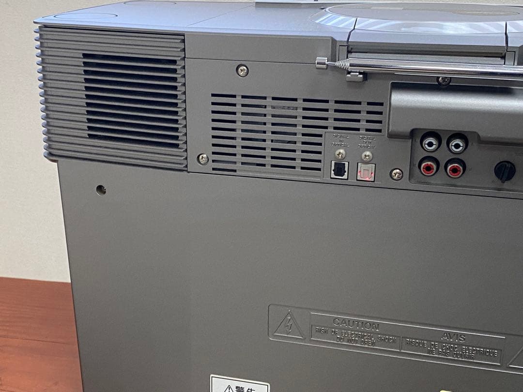 美品　BOSE VIA リモコンその他付属あり　CD MD 問題なし