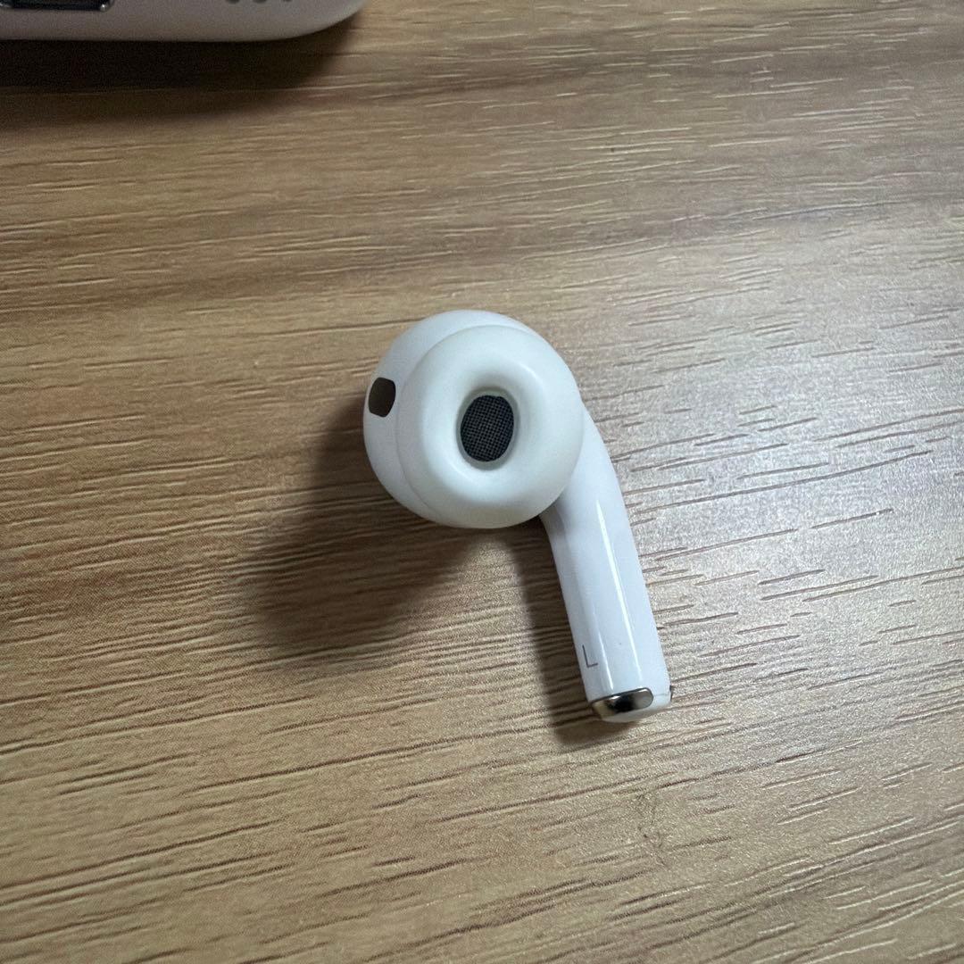 【早い者勝】AirPods Pro 2世代 片耳 L 左耳 A2699 充電器付