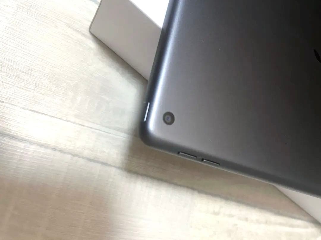 iPad（第8世代） 32GB スペースグレー