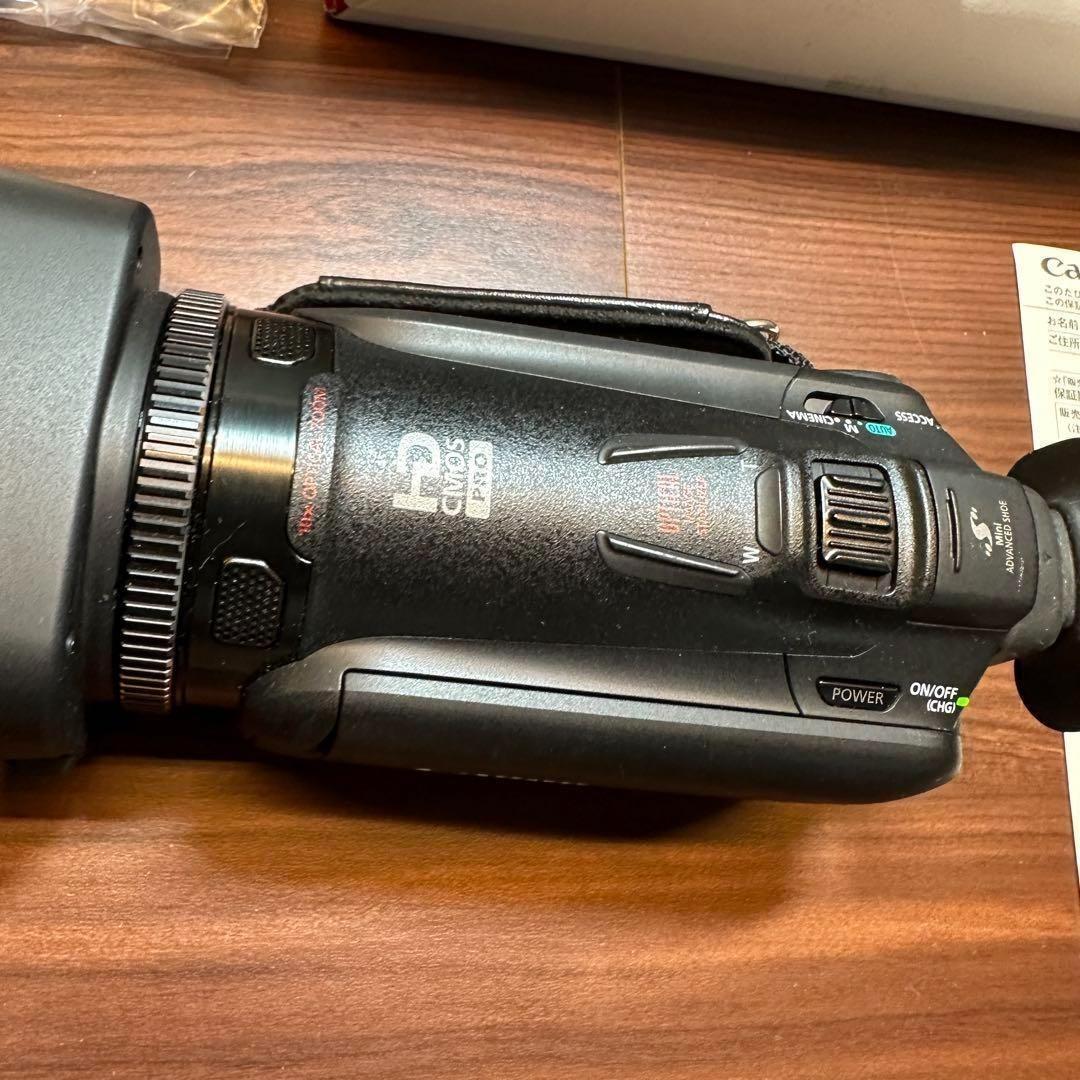 Canon IVIS フルハイビジョンビデオカメラ HF G20 2461