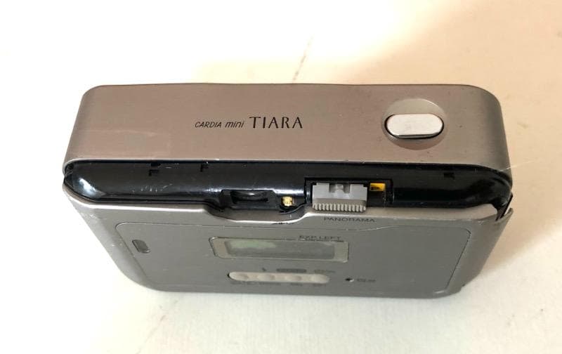 FUJIFILM TIARA コンパクトカメラ　訳アリ　動作品＃136