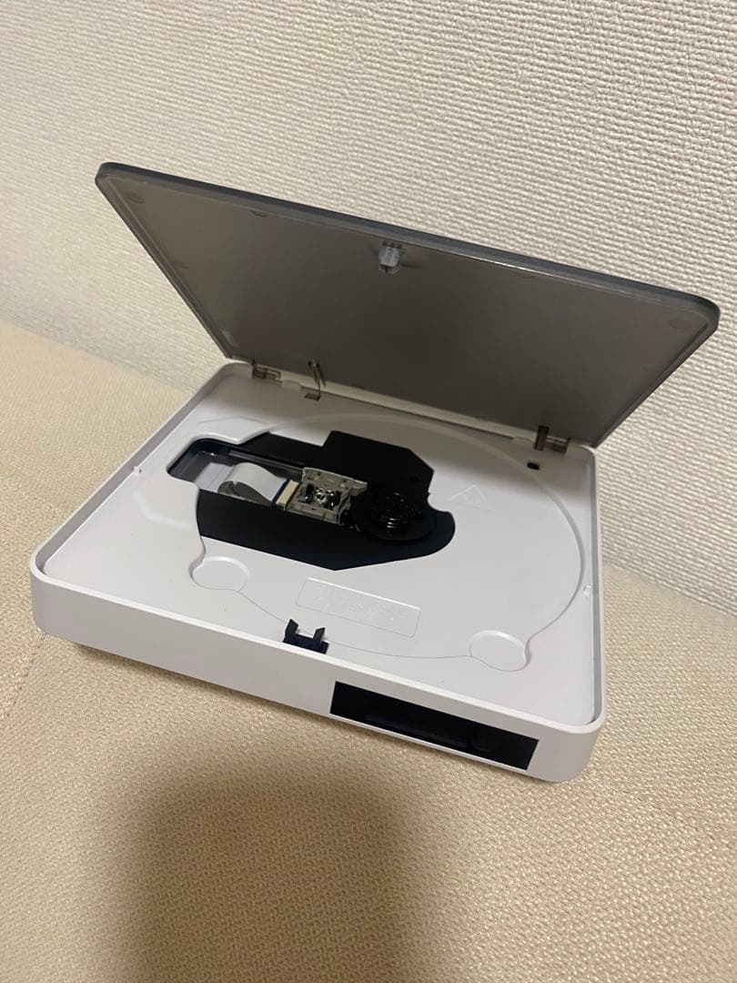 YOWICK プロジェクターと小型DVDプレーヤーのセット♫