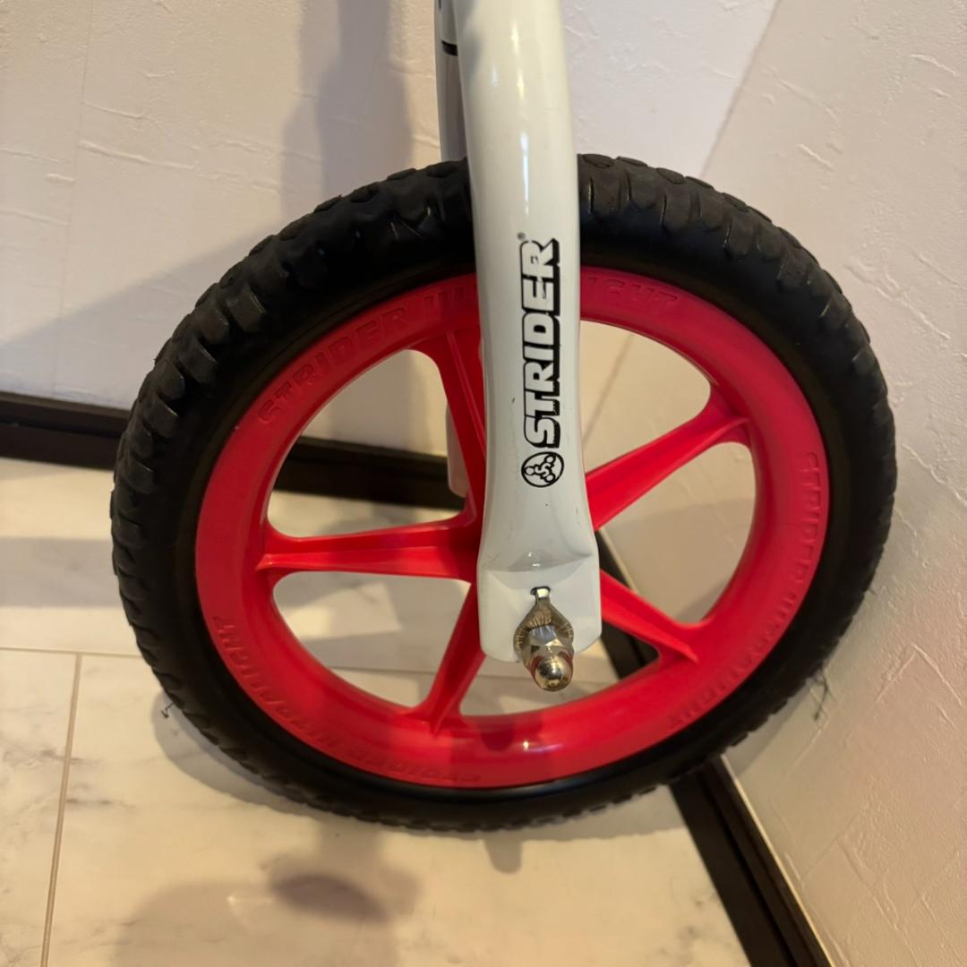 【希少】ストライダースポーツモデル　ムラサキスポーツ限定カラー 12インチ