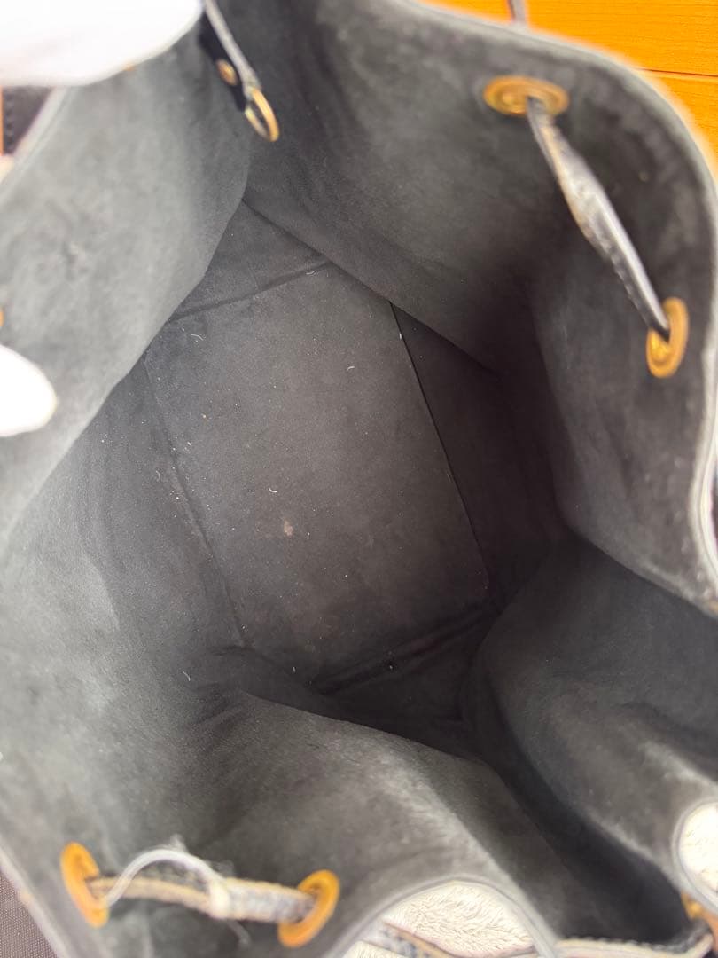 専用　ルイ・ヴィトン エピレザー バケットバッグ ブラック
