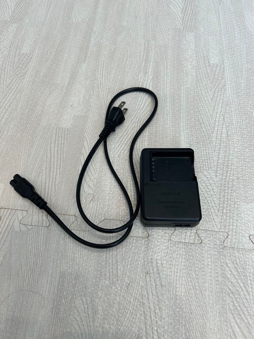 最終値下げFUJIFILM X-Pro1 ダブル単焦点レンズキット(おまけ付き)