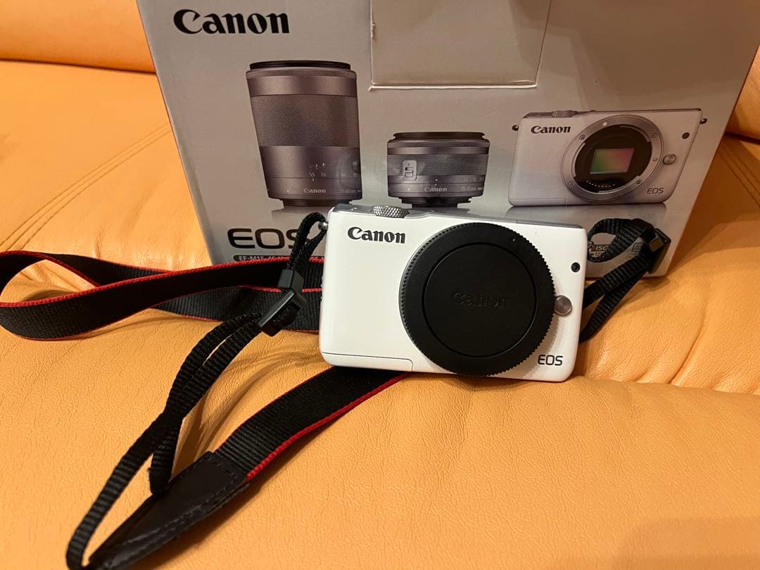 Canon EOS M10 ミラーレス一眼 + レンズ2本