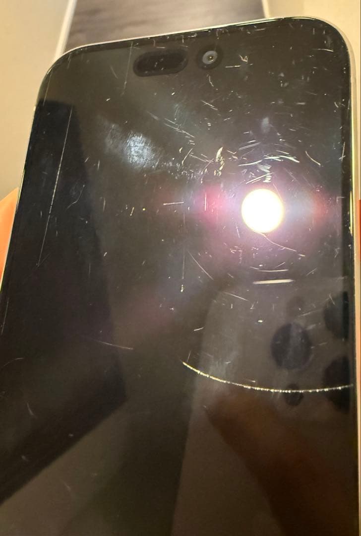 iPhone 15pro 本体 SIMフリー　128GB ナチュラルチタニウム