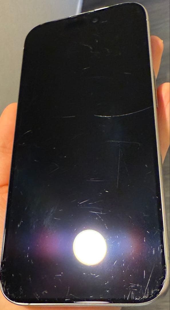 iPhone 15pro 本体 SIMフリー　128GB ナチュラルチタニウム