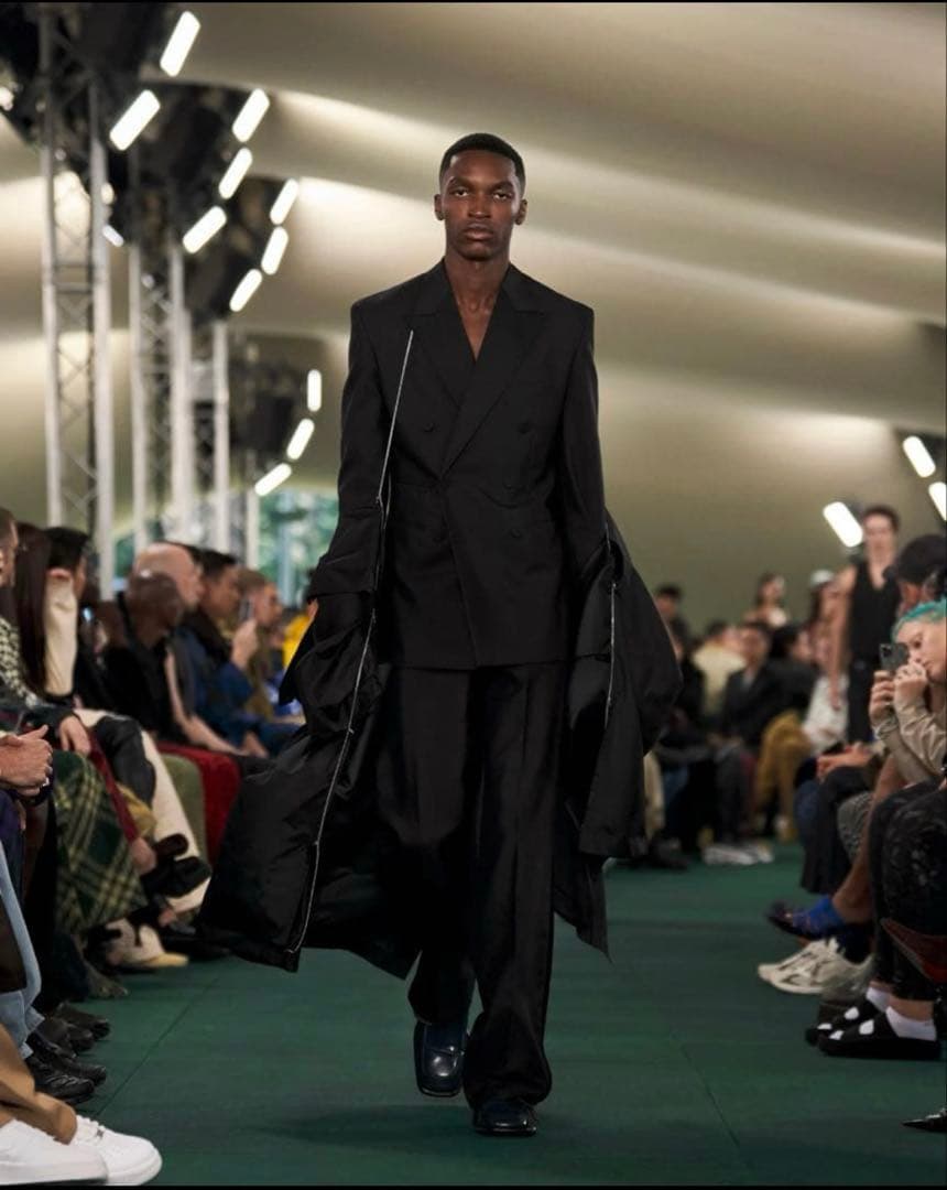 s*y様 BURBERRY AMF SHIELD LOAFER ブラック 42