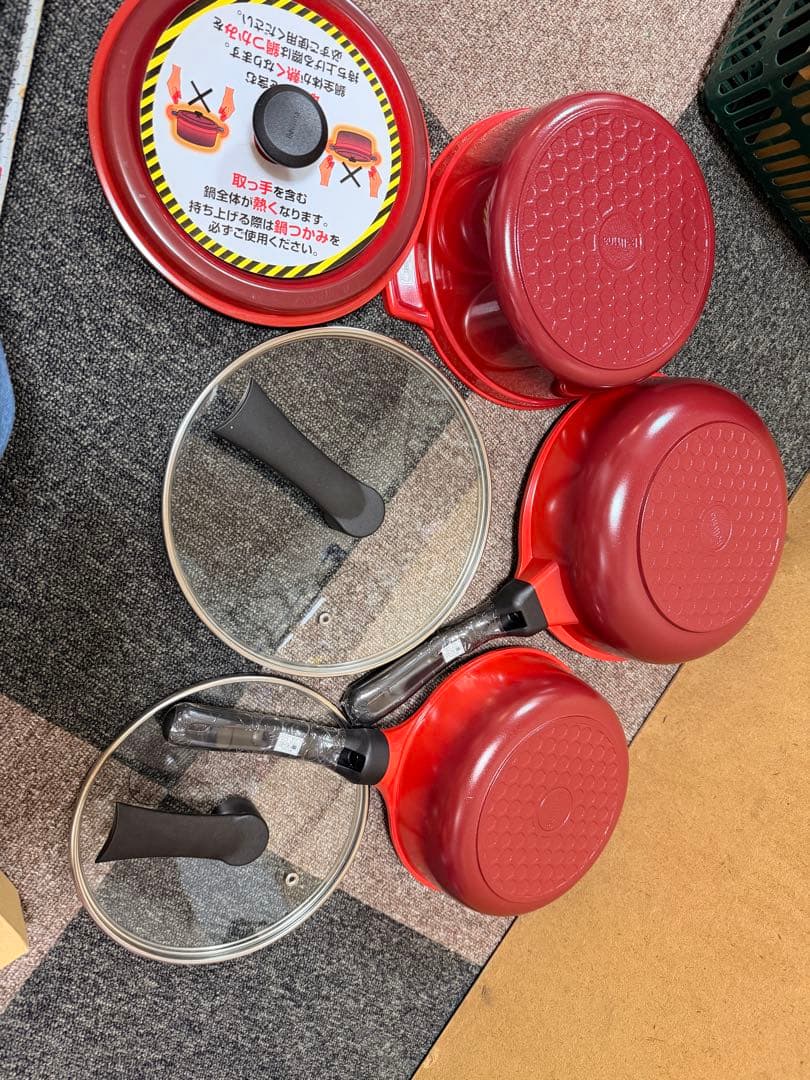 未使用　Bellfina 赤色のノンスティック鍋とフライパン　3点セット