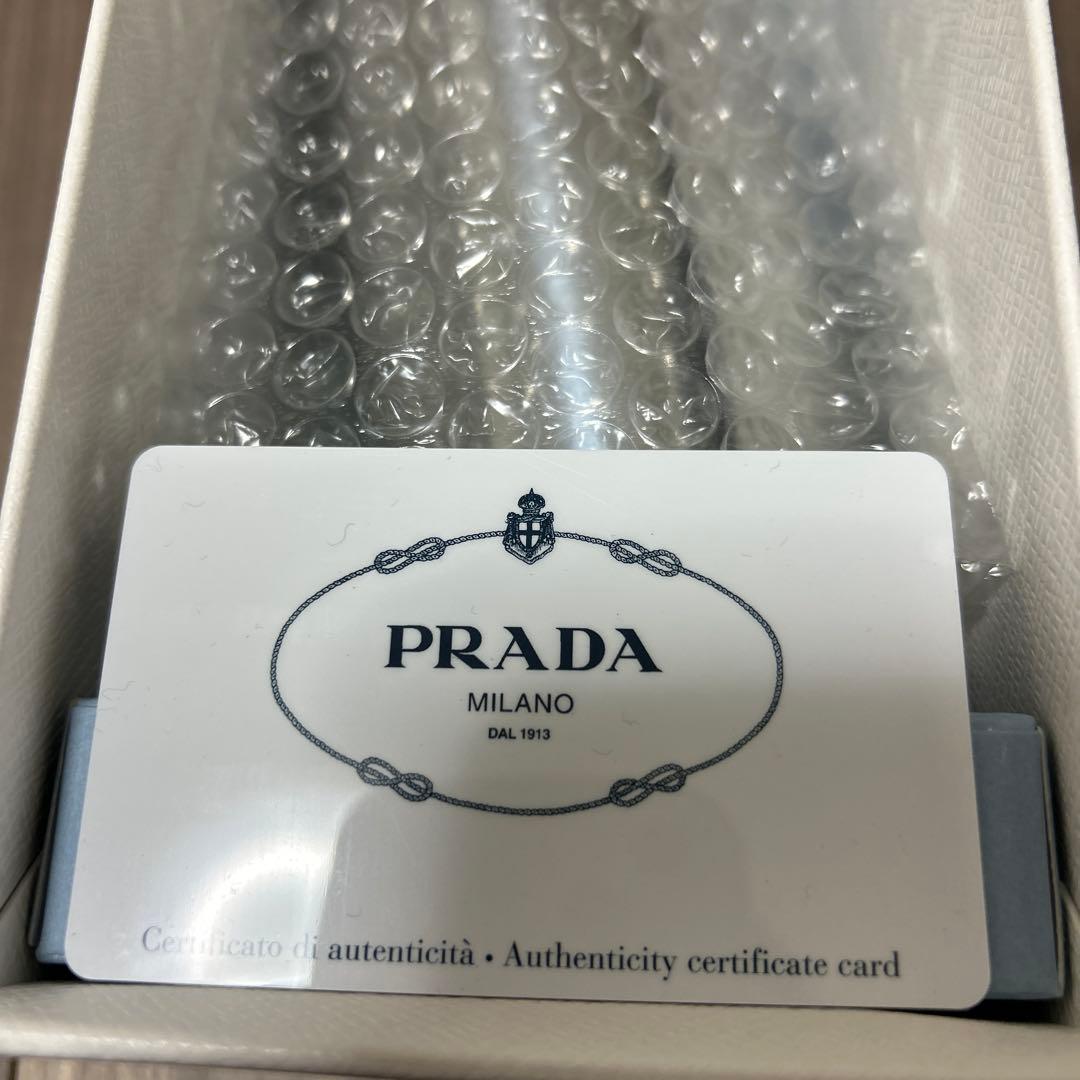 d*3様 PRADA ステンレスマグボトル